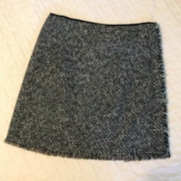 Tahari Tweed Skirt - Picture 1 of 3